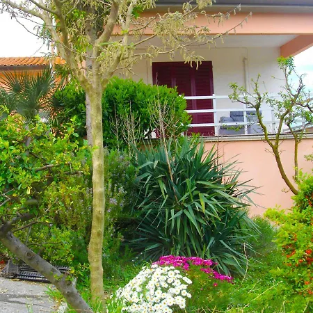 Il Rifugio Dell'ape 4*