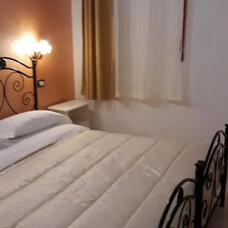 Il Rifugio Dell'ape Bed & Breakfast Senigallia